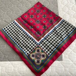 Scarf red attractive pattern